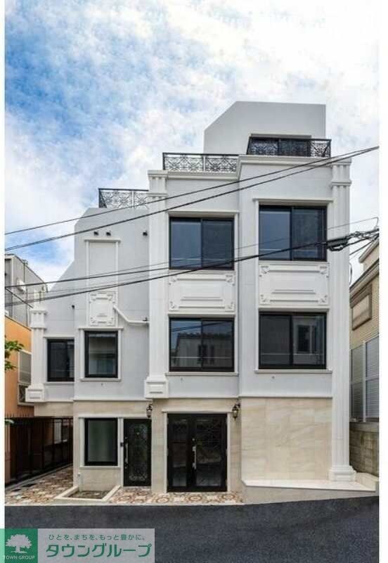 ルクレ神宮前の物件外観写真