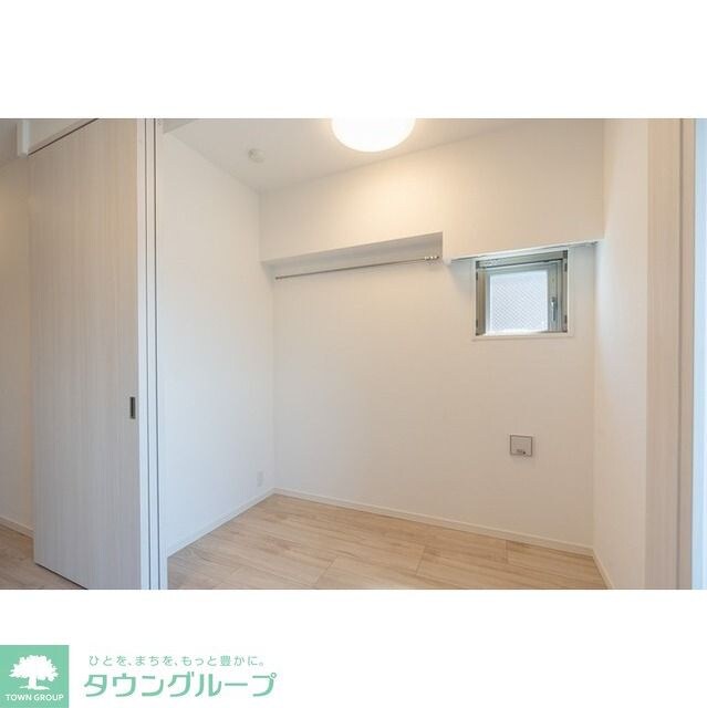 コンフォリア・リヴ新中野ＳＯＵＴＨの物件内観写真