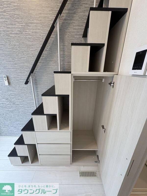 レジデンス・イン初台の物件内観写真