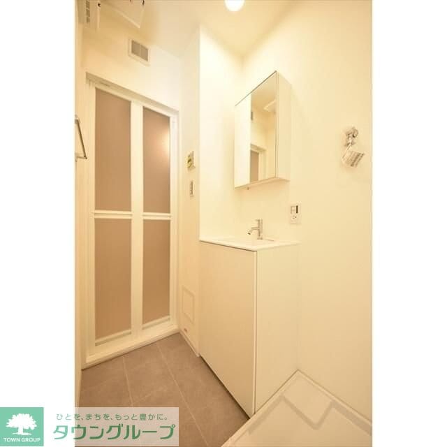 ファーヴァル代々木上原の物件内観写真