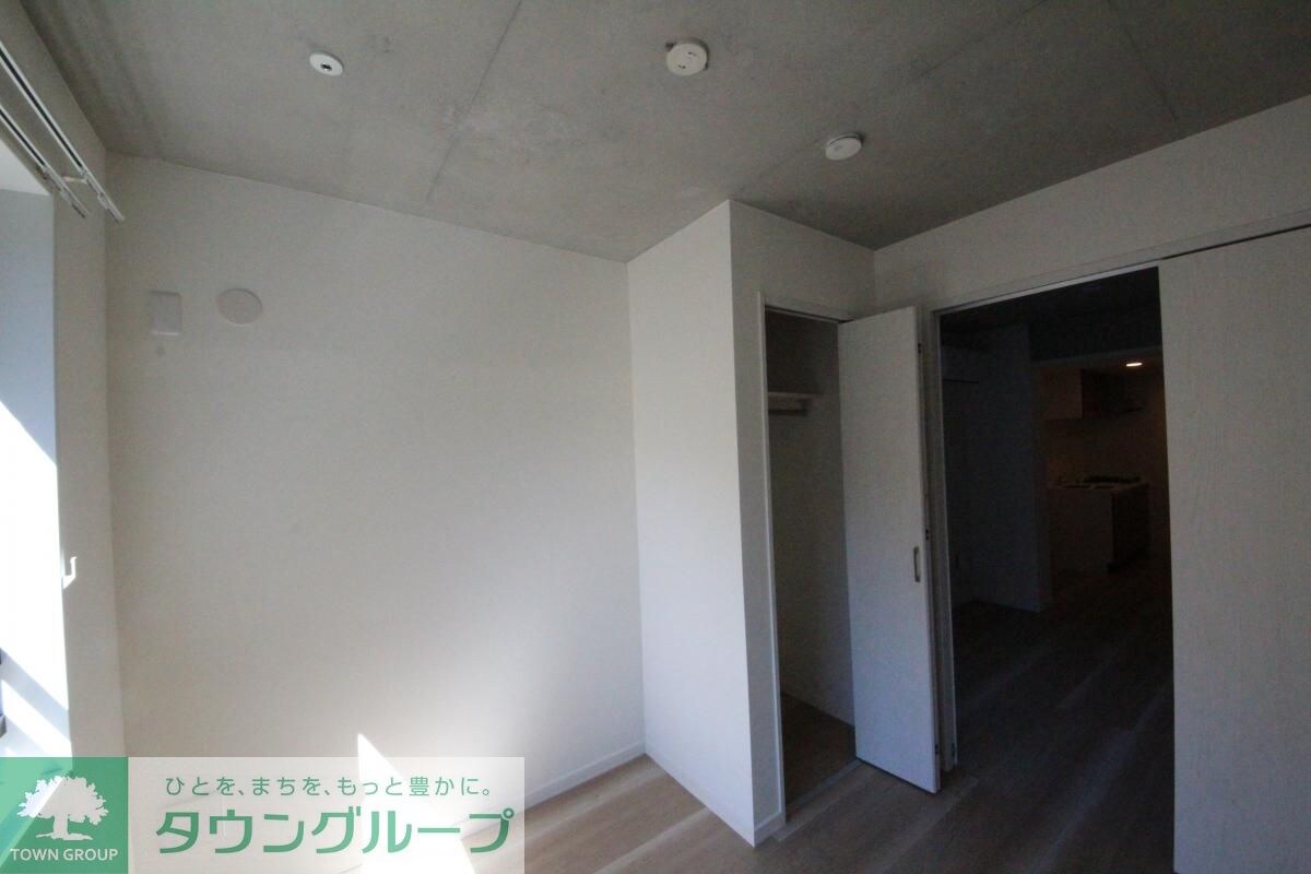 ウェルスクエアイズム中野坂上の物件内観写真