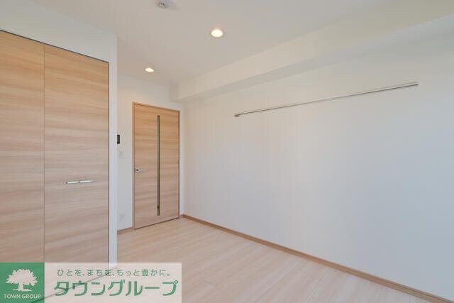 エストゥルース東高円寺の物件内観写真