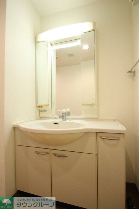 モニュメントスクウェア　弐番館の物件内観写真