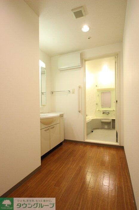 モニュメントスクウェア　弐番館の物件内観写真