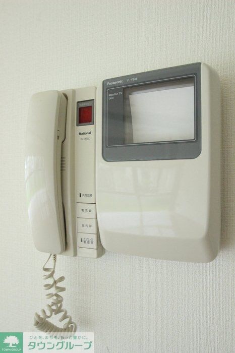 モニュメントスクウェア　弐番館の物件内観写真