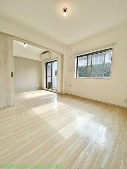 レジディア世田谷若林の物件内観写真