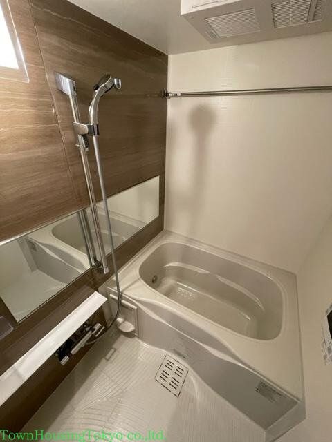 エルファーロ駒沢公園Iの物件内観写真