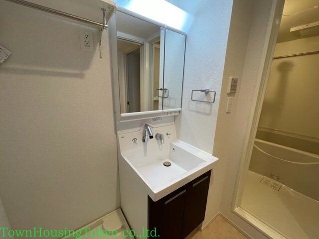 エルファーロ駒沢公園Iの物件内観写真