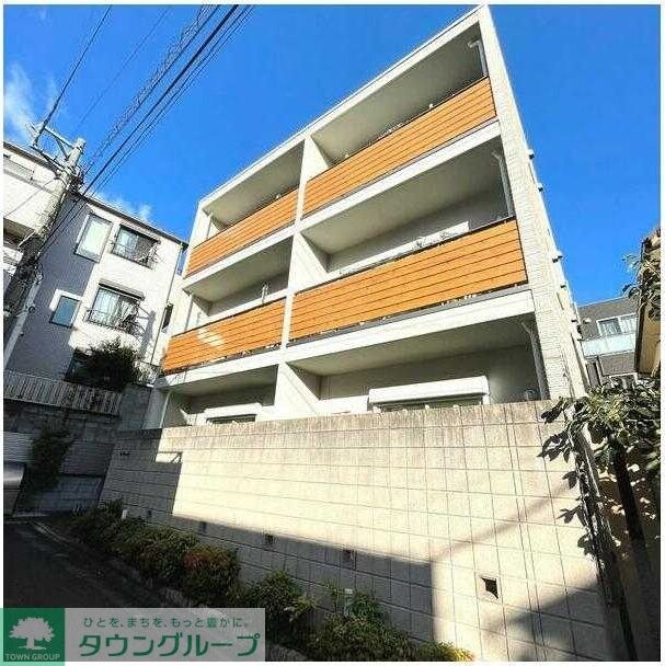 アン・ウィスタリアの物件外観写真