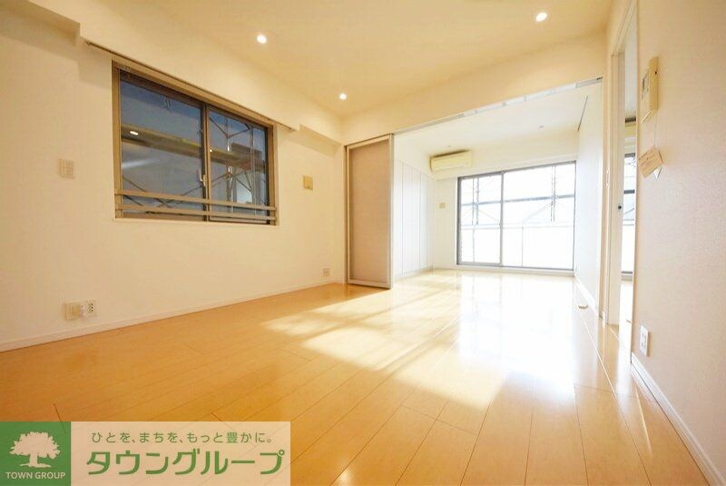 フレンシア外苑西の物件内観写真