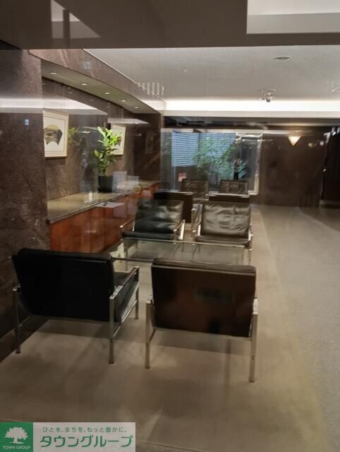 ロイヤルハウス都立大の物件内観写真