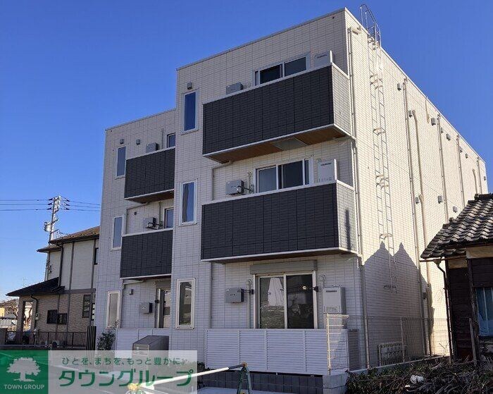 グラナーデ西大泉の物件外観写真