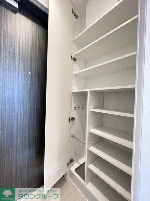 コンフォリア・リヴ文京護国寺の物件内観写真