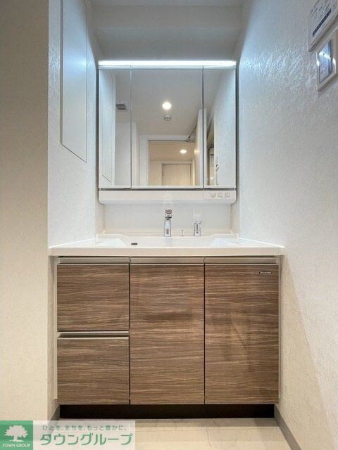 コンフォリア・リヴ文京護国寺の物件内観写真