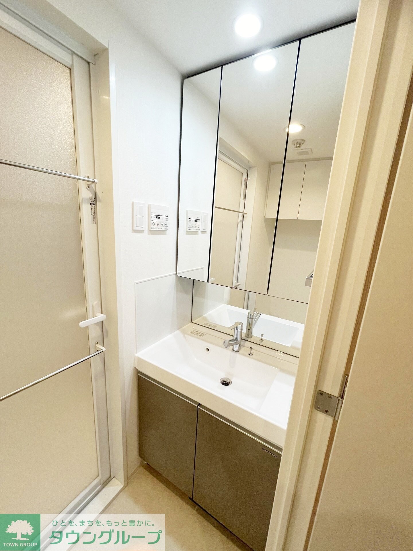 アジールコート山手動坂の物件内観写真