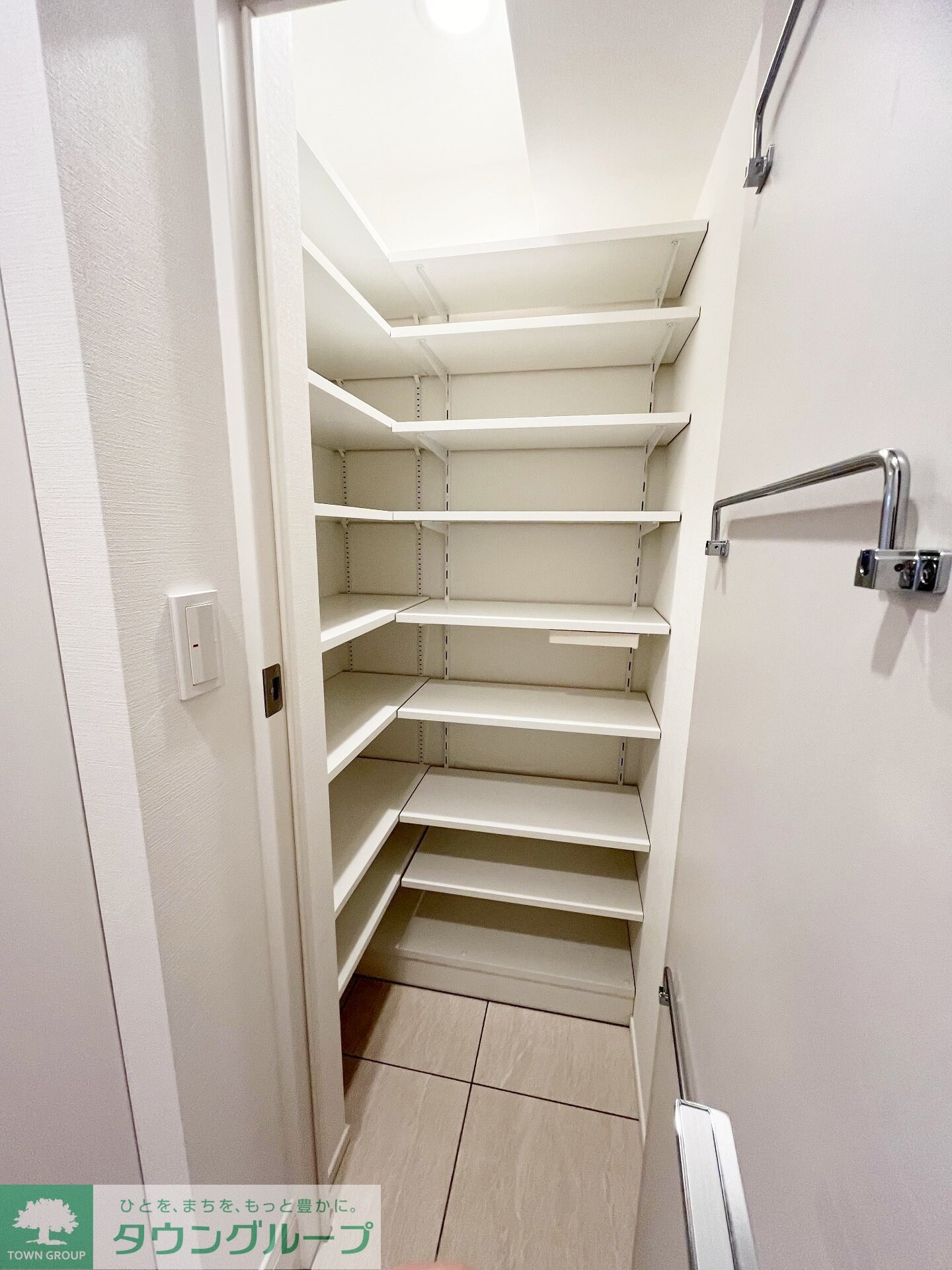 アジールコート山手動坂の物件内観写真