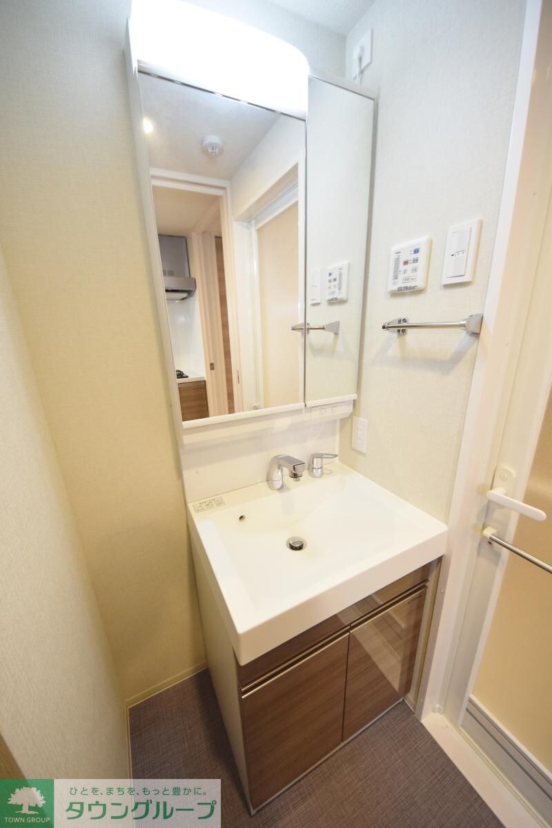 ロイジェント上野桜木の物件内観写真