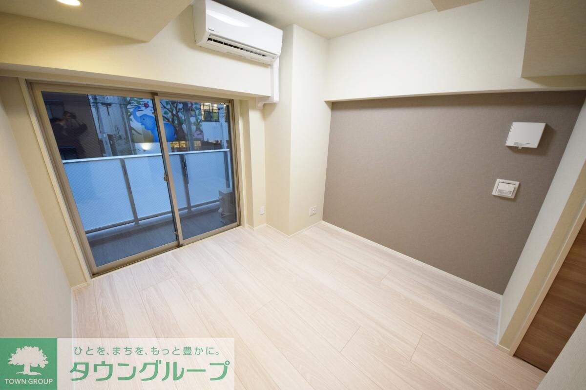 ロイジェント上野桜木の物件内観写真