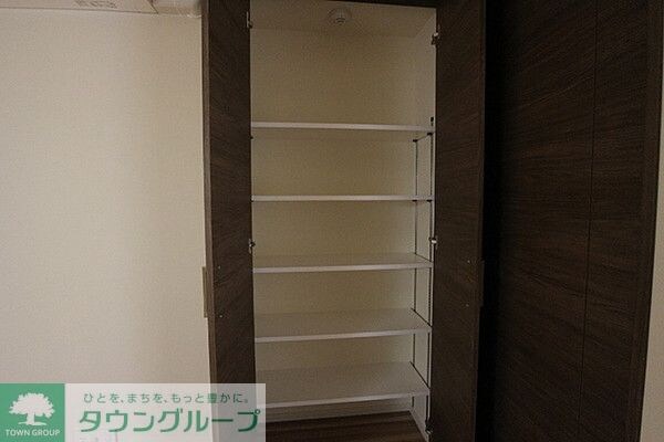 レジディア千駄木の物件内観写真