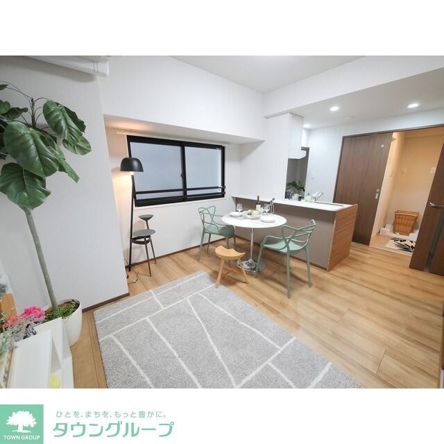 PEAKS神田の物件内観写真