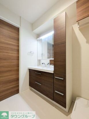 アルビオン　コートの物件内観写真