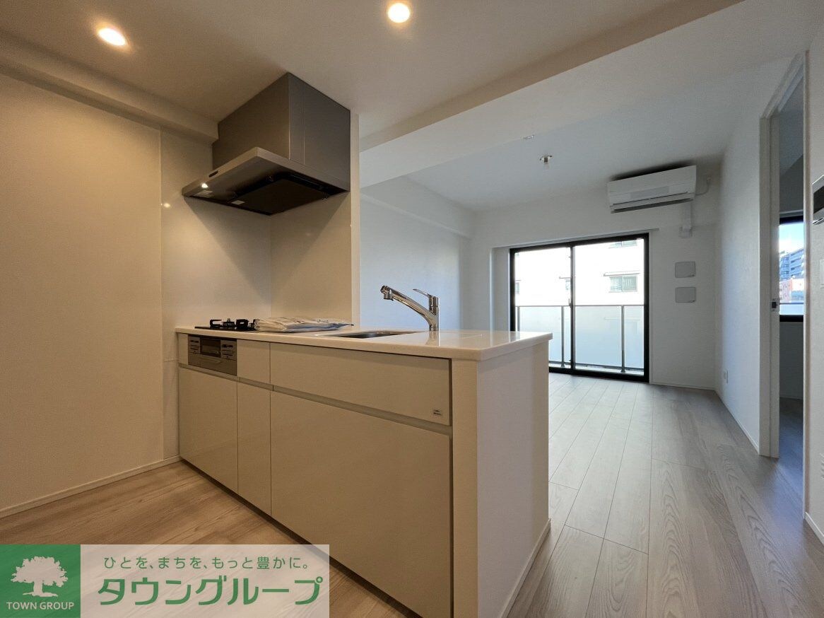 シーズンフラッツ菊川の物件内観写真