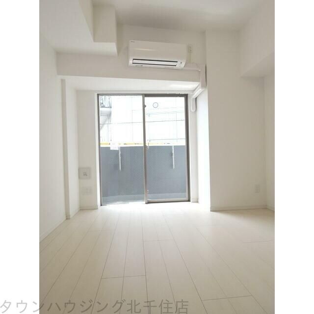 プレールドゥーク北千住の物件内観写真