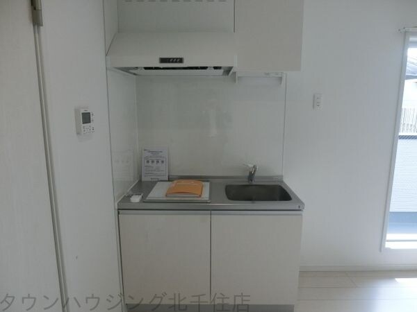 メゾンハイウエイ五反野の物件内観写真