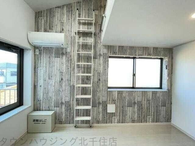 コンフォート北綾瀬の物件内観写真