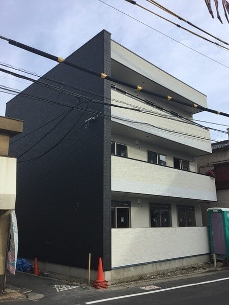 メゾンハイウエイ五反野の物件外観写真