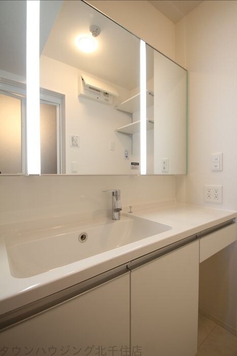 アヴァンス千住緑町の物件内観写真