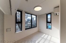 ＣＯＣＯＣＵＢＥ北千住の物件内観写真