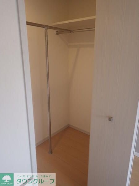 ロイヤルパークス新田の物件内観写真