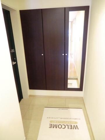 ロイヤルパークス新田の物件内観写真