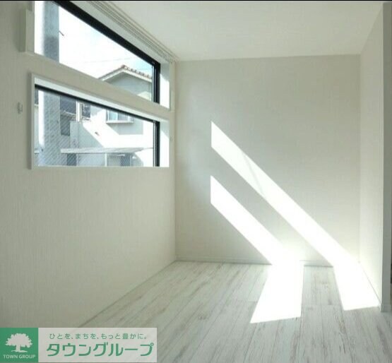 ユニヴェール西新井の物件内観写真