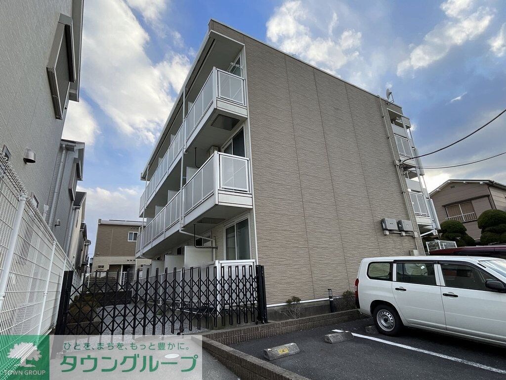 レオパレスリバーサイド西水元IIの物件外観写真