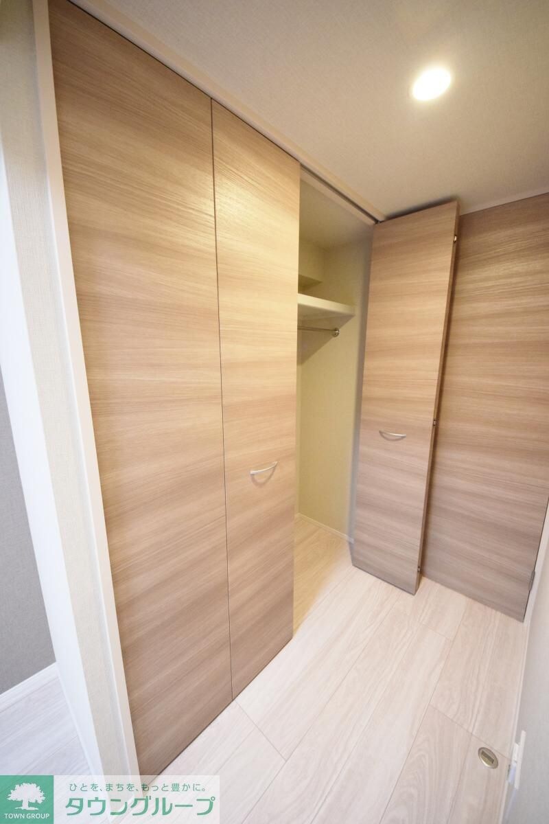 ロイジェント上野桜木の物件内観写真