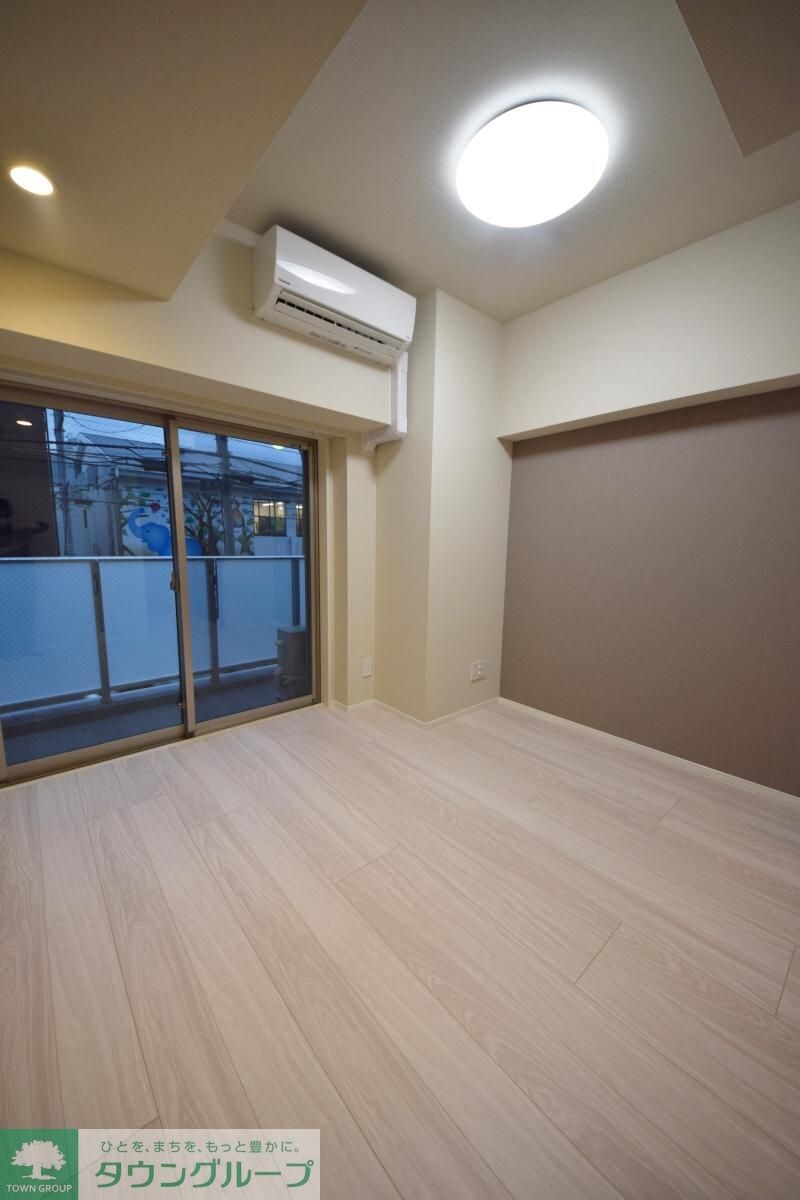 ロイジェント上野桜木の物件内観写真