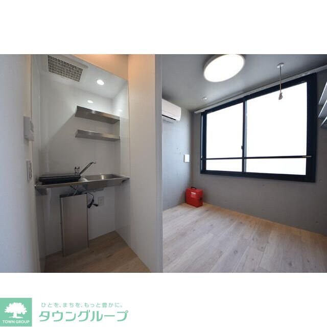 トネリパークフロント　１の物件内観写真