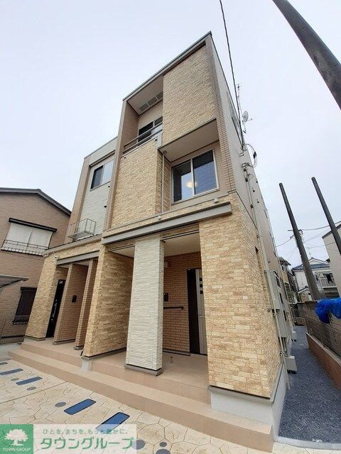 ＩＳＯＬＡ（イゾラ）の物件外観写真