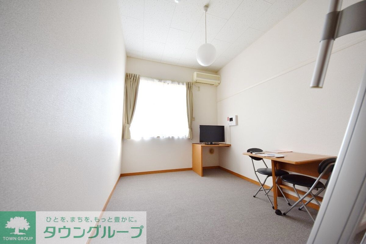 レオパレスＫＯＩＺＵＭＩの物件内観写真