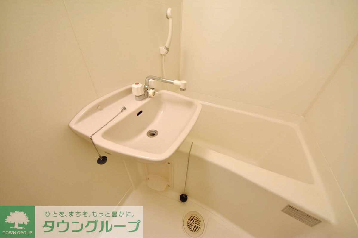 レオパレスＫＯＩＺＵＭＩの物件内観写真