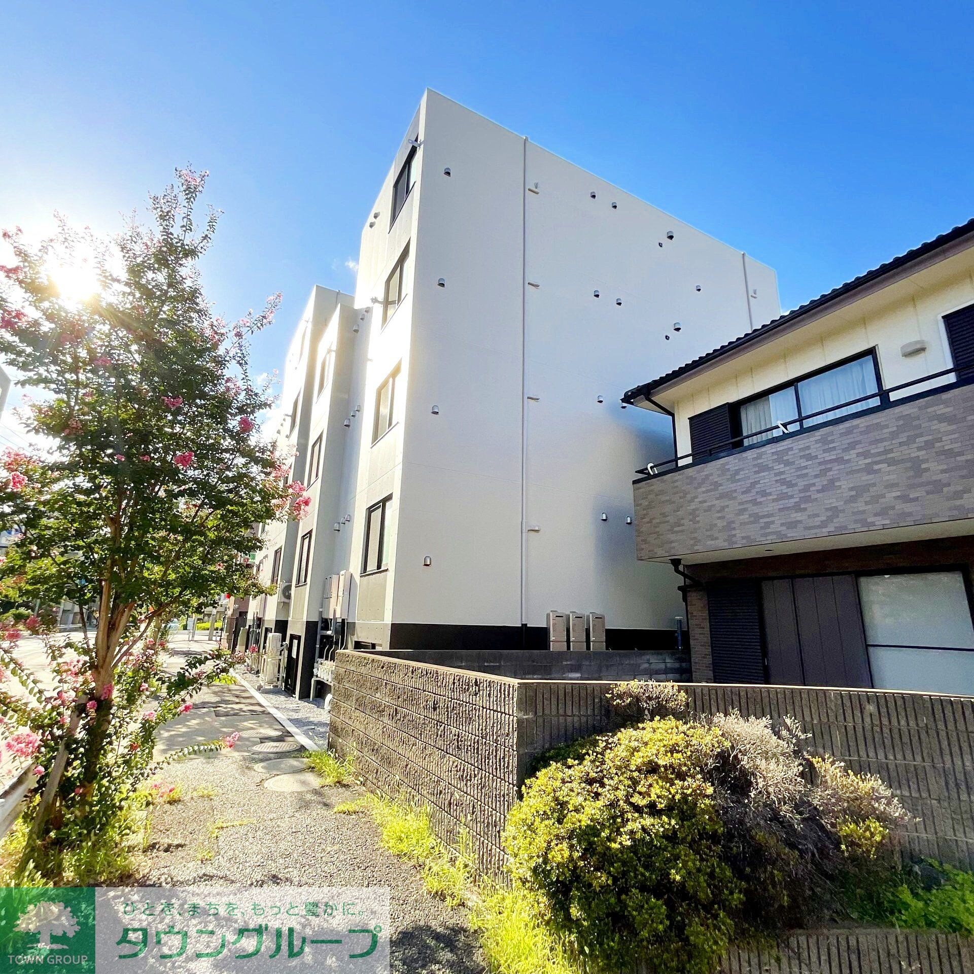 ６th Av.Residence AYASEの物件外観写真