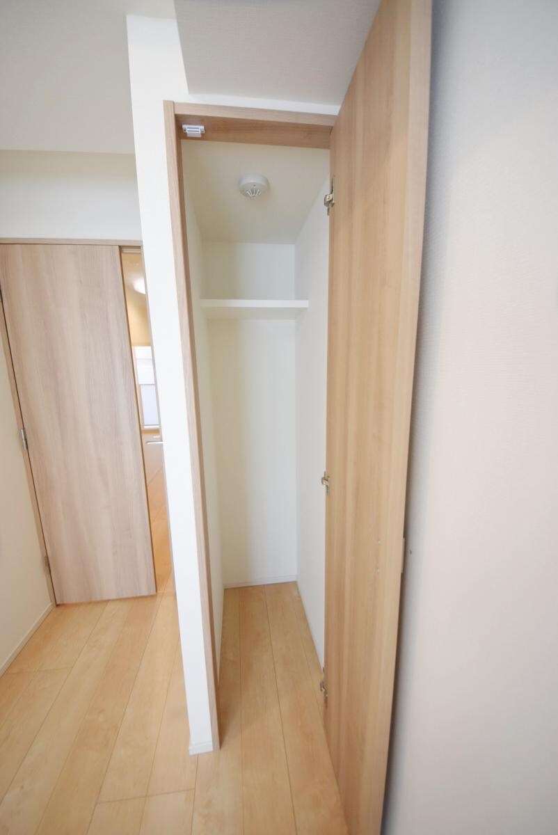 ONE ROOF RESIDENCE KIBA WESTの物件内観写真