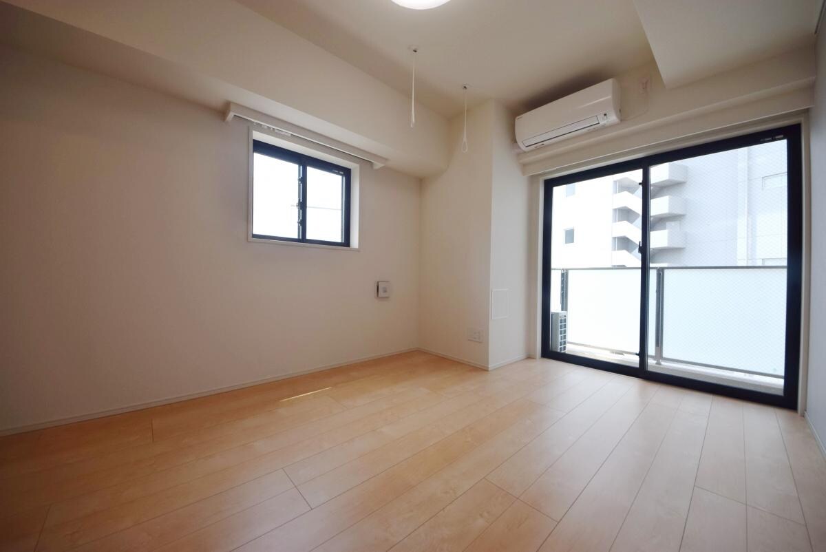 ONE ROOF RESIDENCE KIBA WESTの物件内観写真