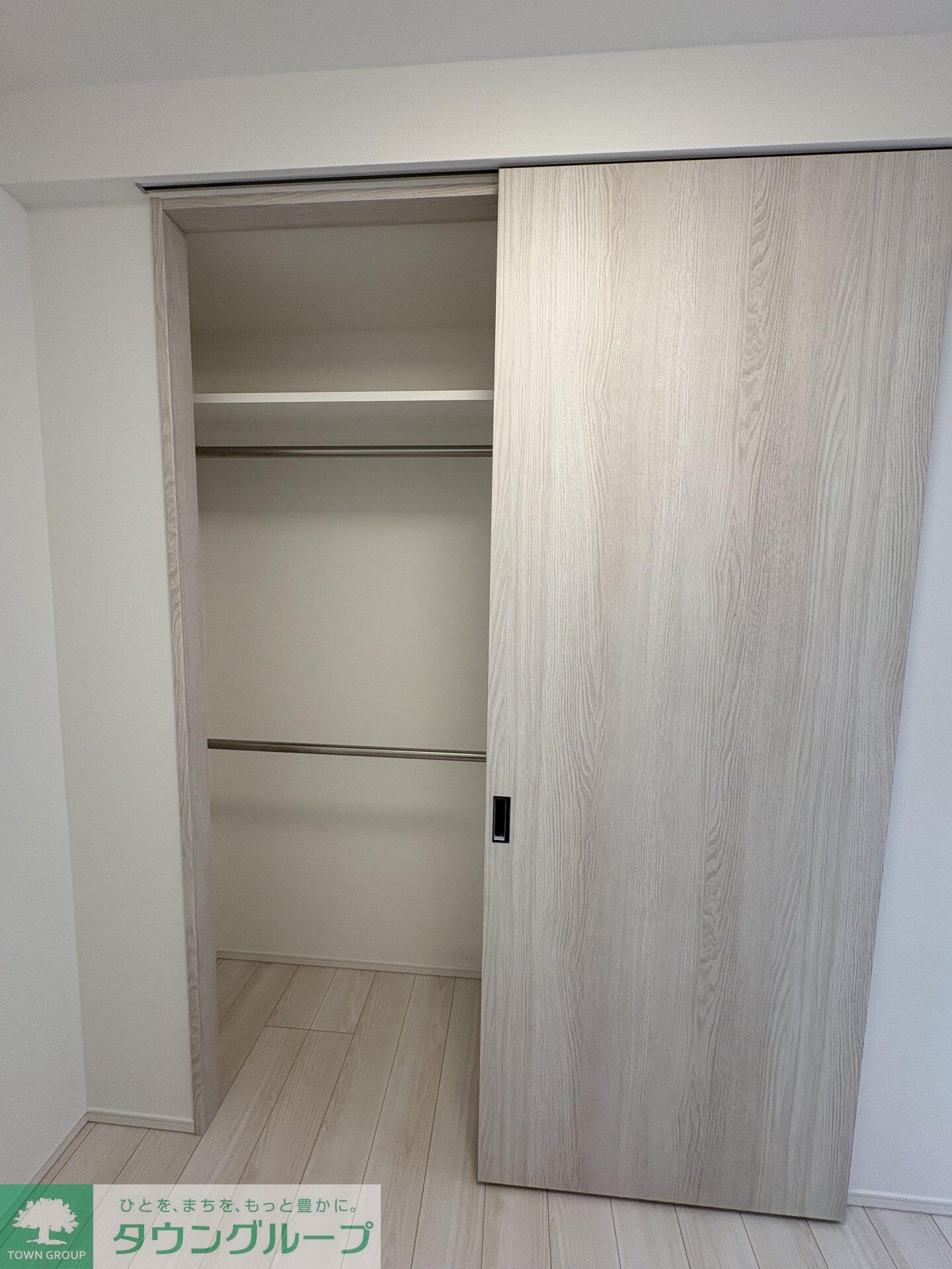 コンフォリア東葛西の物件内観写真