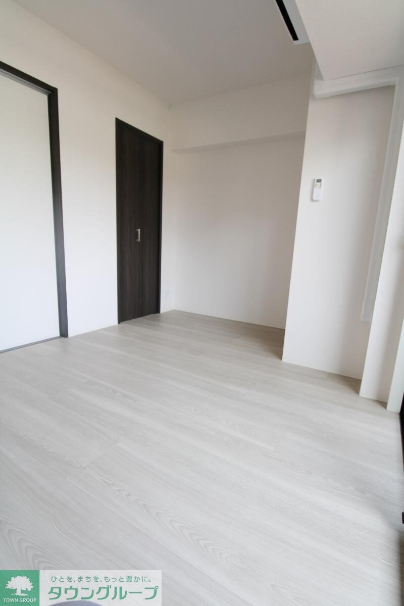 オークレジデンス亀沢の物件内観写真