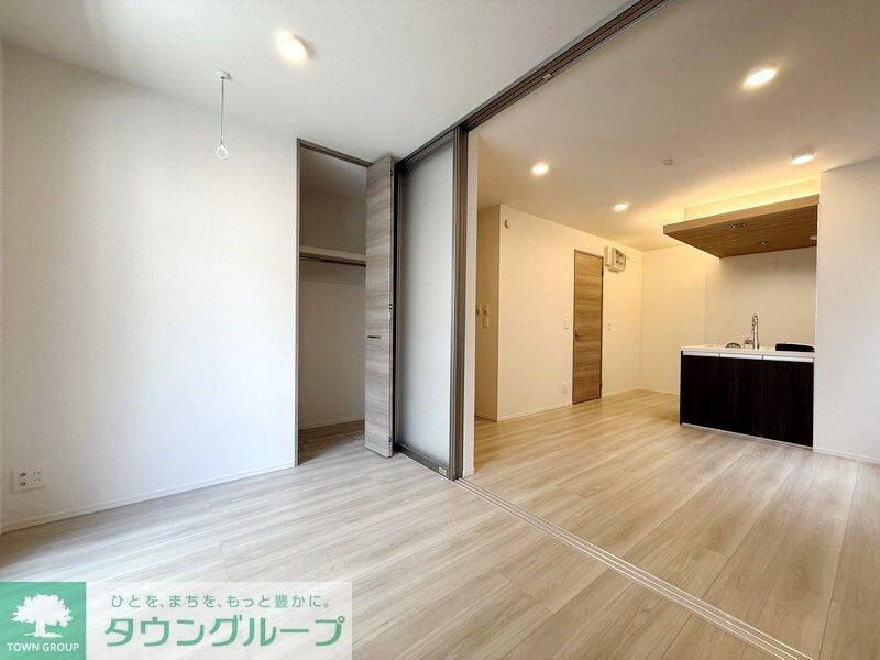 セレスティア弥生町の物件内観写真