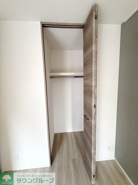 セレスティア弥生町の物件内観写真