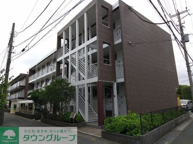 レオパレスサントーヨーの物件外観写真